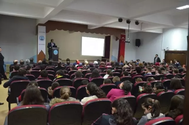 Kuzubaş: 'Mehmet Akif'in Mesajlarını Çok İyi Anlamalıyız' Kuzubaş: 'Mehmet Akif'in Mesajlarını Çok İyi Anlamalıyız'