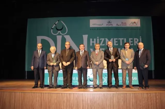Din Hizmetleri ve İhlas Sempozyumu Başladı