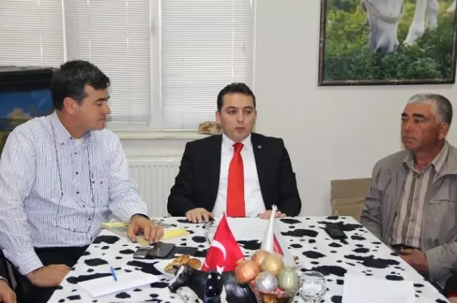 Eryılmaz'dan Manisa Damızlık Sığır Yetiştiricilerine Ziyaret Eryılmaz'dan Manisa Damızlık Sığır Yetiştiricilerine Ziyaret
