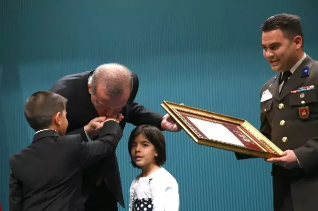 Devlet Övünç Madalyası ve Beratı Tevcihi Töreni