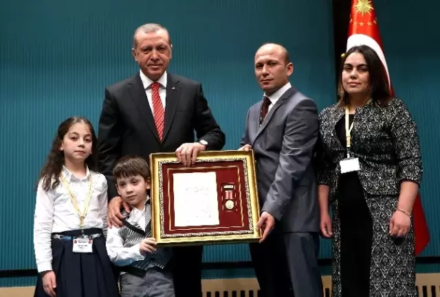 Devlet Övünç Madalyası ve Beratı Tevcihi Töreni