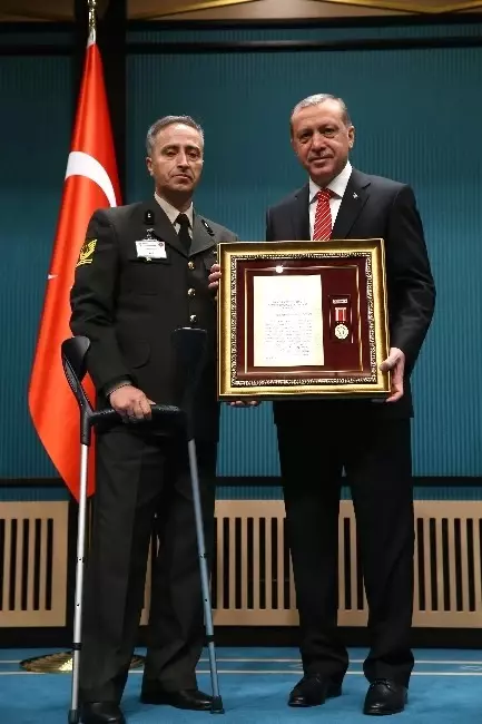 Devlet Övünç Madalyası ve Beratı Tevcihi Töreni