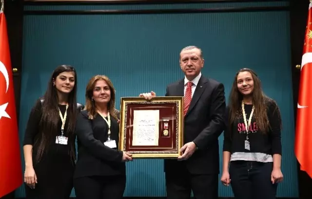 Devlet Övünç Madalyası ve Beratı Tevcihi Töreni