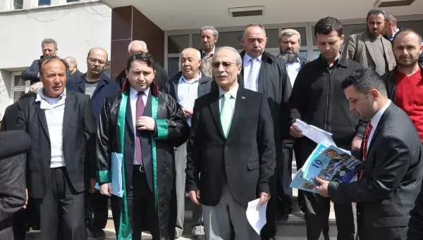 Erdoğan'a Hakaretten Cezası Ertelenen Şehit Babası, Kına Davasından Beraat Etti Erdoğan'a Hakaretten Cezası Ertelenen Şehit Babası, Kına Davasından Beraat Etti