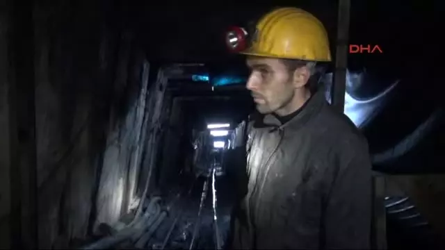 Zonguldak - Maaşlarını Alamayan Maden İşçileri Ocaktan Çıkmama Eylemi Başlattı Zonguldak - Maaşlarını Alamayan Maden İşçileri Ocaktan Çıkmama Eylemi Başlattı