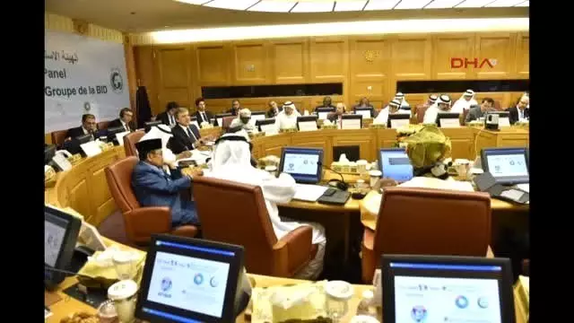 Abdullah Gül Cidde'de Türkiye'nin Başarılarını Anlattı Abdullah Gül Cidde'de Türkiye'nin Başarılarını Anlattı