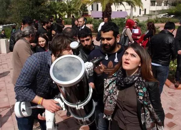 Adana'da Güneş Tutulması Uyarmer'den İzlendi