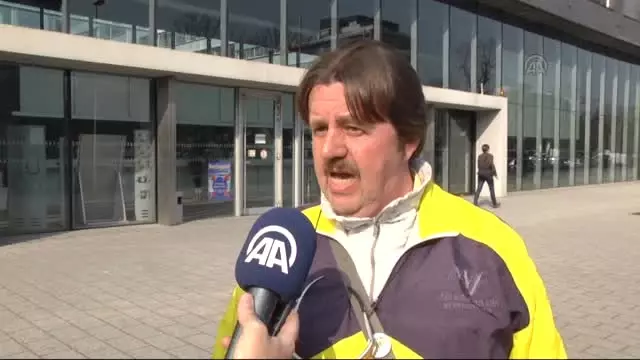 Frankfurt'taki Avrupa Merkez Bankası Protestosu Frankfurt'taki Avrupa Merkez Bankası Protestosu