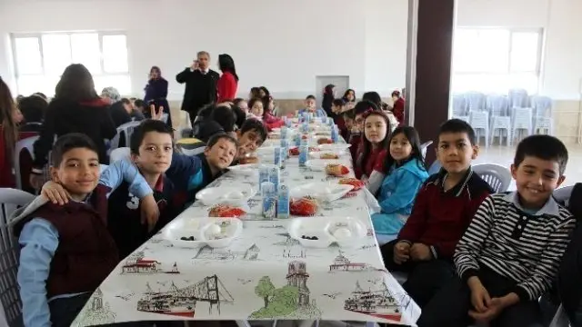 Denizli'de Çocuklara Kahvaltının Önemi Anlatıldı Denizli'de Çocuklara Kahvaltının Önemi Anlatıldı