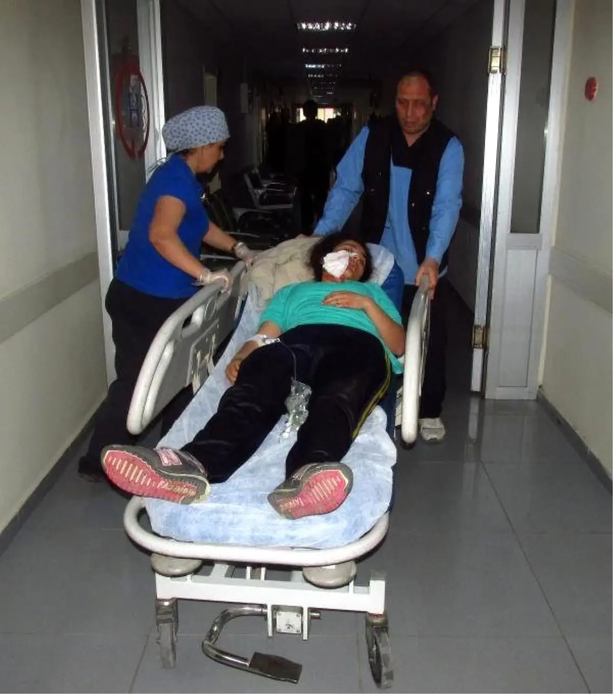 Tarım İşçilerini Taşıyan Traktör Devrildi: 2 Ölü, 14 Yaralı