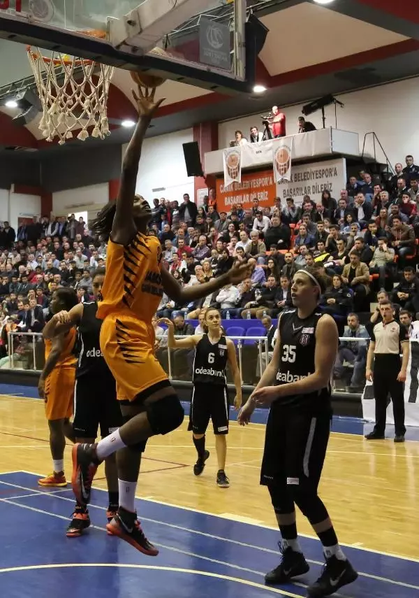 Samsun Canik Belediyespor, Beşiktaş'ı Fowles ile Geçti: 90-73 Samsun Canik Belediyespor, Beşiktaş'ı Fowles ile Geçti: 90-73