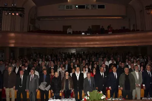 Sanatçı Dostları 78. Doğum Yılında Yılmaz Güney'i Anlattı Sanatçı Dostları 78. Doğum Yılında Yılmaz Güney'i Anlattı