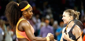 WTA Miami: Serena Williams, Simona Halep'i 3 Sette Yendi ve Finale Çıktı