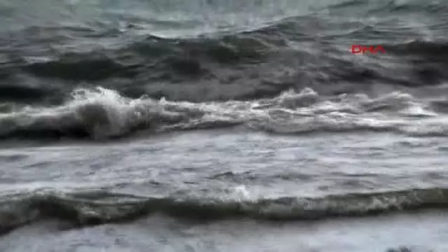 Sapanca Gölü İyice Coştu, Su Seviyesi Son Yılların En Yüksek Koduna Ulaştı Sapanca Gölü İyice Coştu, Su Seviyesi Son Yılların En Yüksek Koduna Ulaştı