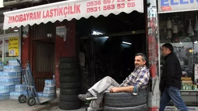 Tamircinin Lastik Koltuk Keyfi Adana