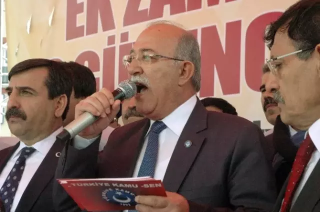Türkiye Kamu-sen'den Ek Zammımı Unutma, İş Güvenceme Dokunma Mitingi