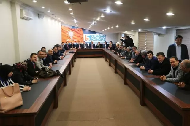 AK Parti Milletvekili Adayları Basın Toplantısı Düzenledi AK Parti Milletvekili Adayları Basın Toplantısı Düzenledi