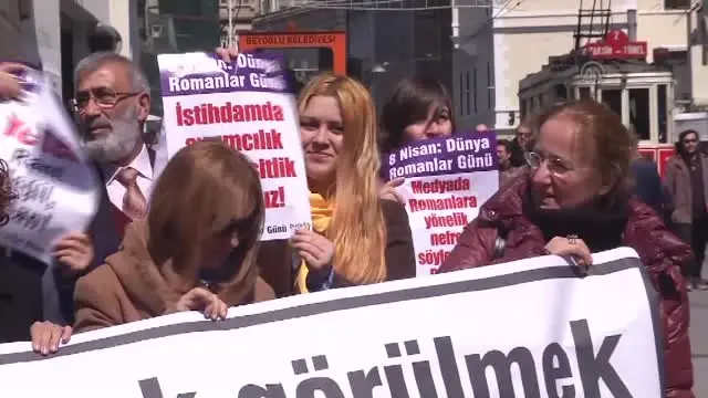 Dünya Romanlar Günü
