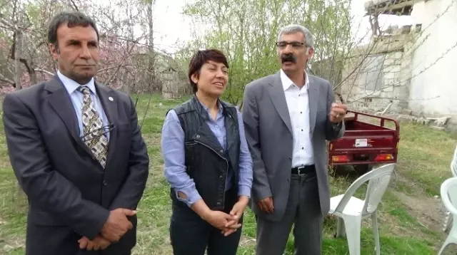 HDP'den MHP'nin Doğu'daki Kalesine Azeri Kadın Aday HDP'den MHP'nin Doğu'daki Kalesine Azeri Kadın Aday