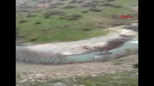 Bingöl'de Askeri Araç Dereye Uçtu: 12 Asker Yaralı