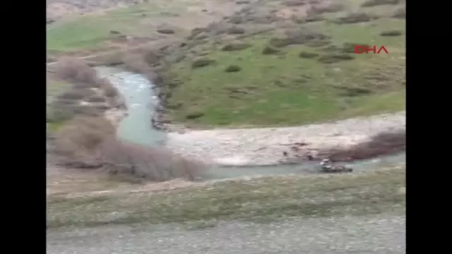 Bingöl'de Askeri Araç Dereye Uçtu: 12 Asker Yaralı