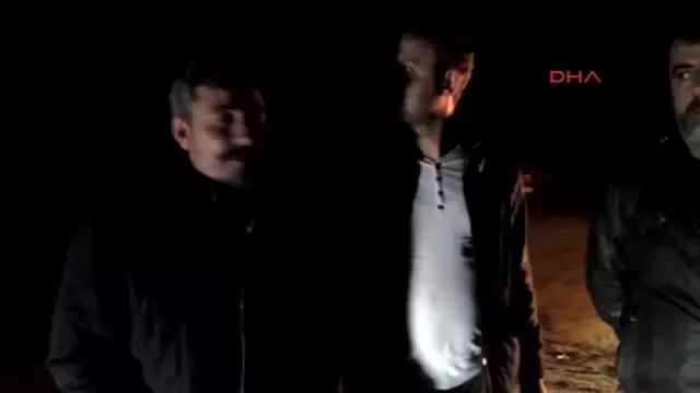 Dona Karşı Meyve Bahçelerinde Lastik Yakıyorlar Dona Karşı Meyve Bahçelerinde Lastik Yakıyorlar