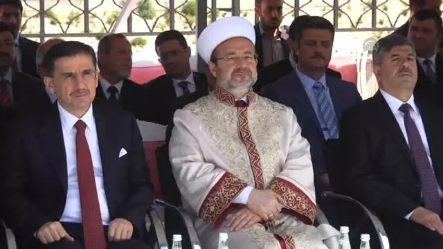 Görmez: 'Dinimiz, İnsanca ve Hukuk Çerçevesinde Muameleyi Emretmiş' Görmez: 'Dinimiz, İnsanca ve Hukuk Çerçevesinde Muameleyi Emretmiş'