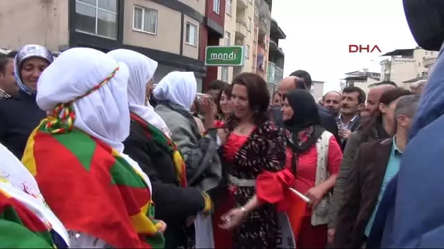 Hakkari'de Hdp'li Adaylar Tanıtıldı