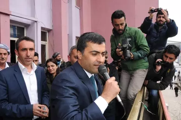Hakkari'de HDP'li Adayları Tanıtıldı