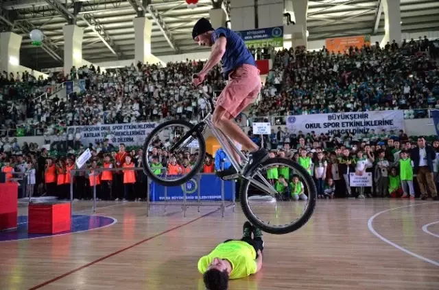 Uçan Bisikletler