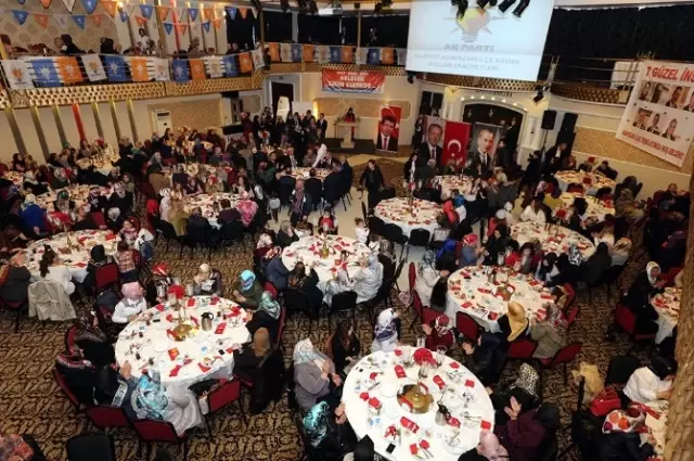 Adapazarı İlçe Kadın Kolları Milletvekili Adayları Tanıtım Toplantısı Gerçekleşti Adapazarı İlçe Kadın Kolları Milletvekili Adayları Tanıtım Toplantısı Gerçekleşti