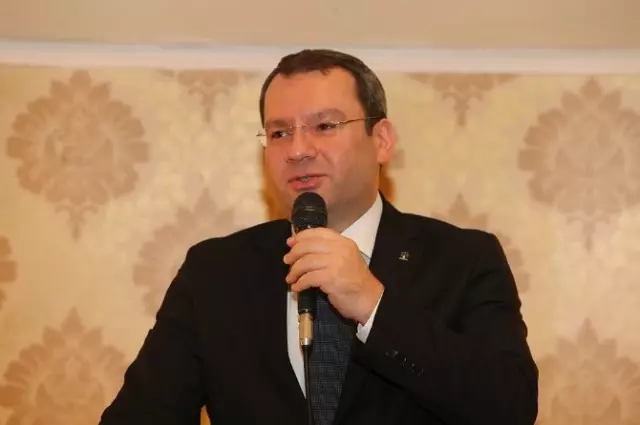 Adapazarı İlçe Kadın Kolları Milletvekili Adayları Tanıtım Toplantısı Gerçekleşti Adapazarı İlçe Kadın Kolları Milletvekili Adayları Tanıtım Toplantısı Gerçekleşti