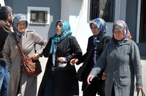 Faciada Şehit Olan Madencilere Fiziki Şiddet Uygulandığı İddia Edildi Faciada Şehit Olan Madencilere Fiziki Şiddet Uygulandığı İddia Edildi