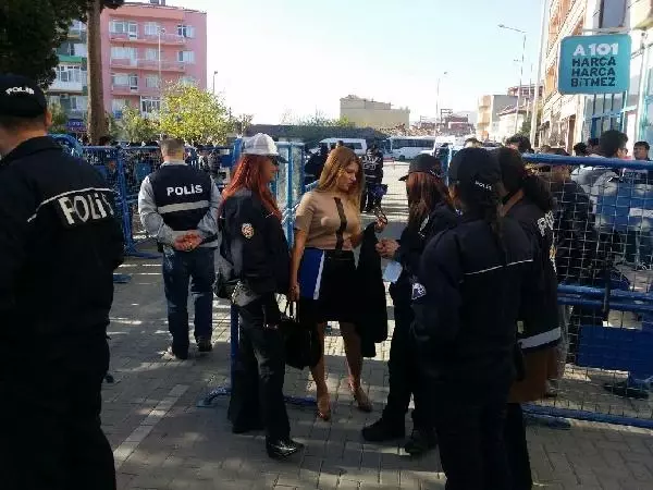 Soma'da 301 Madencinin Can Verdiği 45 Sanıklı Davada, Üçüncü Duruşma Başladı Soma'da 301 Madencinin Can Verdiği 45 Sanıklı Davada, Üçüncü Duruşma Başladı