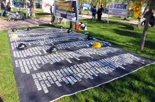 Soma Davasının 3. Duruşma Başladı, Güvenlik Önlemleri Dikkat Çekti Soma Davasının 3. Duruşma Başladı, Güvenlik Önlemleri Dikkat Çekti