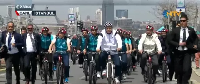 Cumhurbaşkanı Erdoğan Pedal Çevirdi, Korumalar Depar Attı