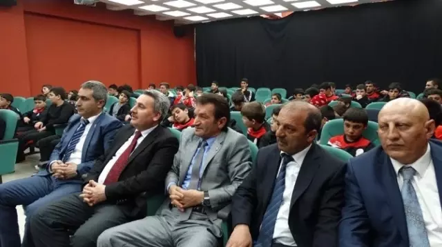 Sporculara Moral Gecesi Sporculara Moral Gecesi