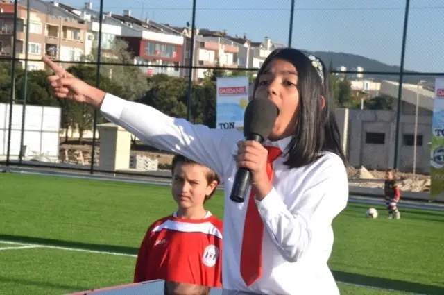 Çanakkale Dardanelspor Çocuklarla Kucaklaştı