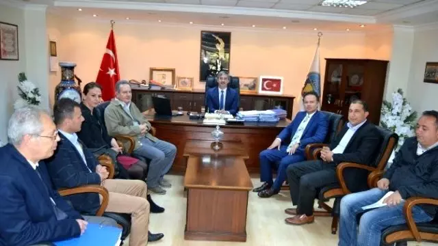Turgutlu'da Spor Salonu Devir Protokolü İmzalandı Turgutlu'da Spor Salonu Devir Protokolü İmzalandı