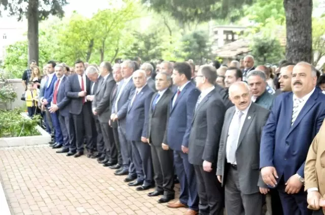 Soykırım Yalanına Yalova'dan Tokat Gibi Cevap Soykırım Yalanına Yalova'dan Tokat Gibi Cevap