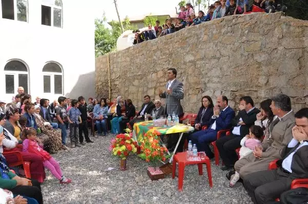 Hdp'li Aday Selma Irmak, Nasturilere 'Köyünüze Dönün ' Çağrısı Yaptı