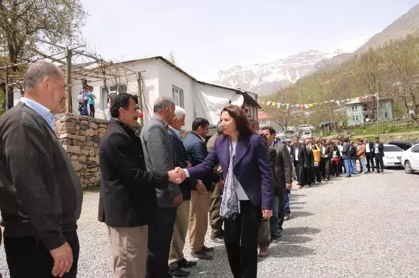 Hdp'li Aday Selma Irmak, Nasturilere 'Köyünüze Dönün ' Çağrısı Yaptı