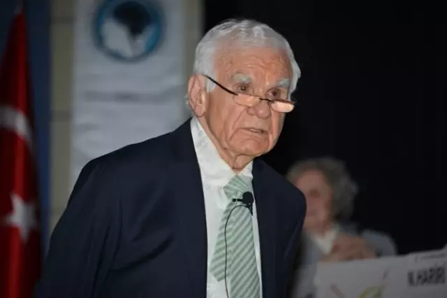 Selçuk, 13. Ulusal Sinirbilim Kongresi'ne Ev Sahipliği Yaptı Selçuk, 13. Ulusal Sinirbilim Kongresi'ne Ev Sahipliği Yaptı