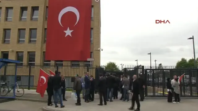 Başbakan Davutoğlu, Düsseldorf Başkonsolosluğu'nun Yeni Hizmet Binasının Açılışını Yaptı Başbakan Davutoğlu, Düsseldorf Başkonsolosluğu'nun Yeni Hizmet Binasının Açılışını Yaptı