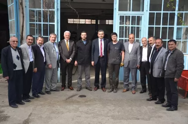 MHP'li Adaylar, Doğanyurt ve Tosya İlçesini Ziyaret Etti MHP'li Adaylar, Doğanyurt ve Tosya İlçesini Ziyaret Etti
