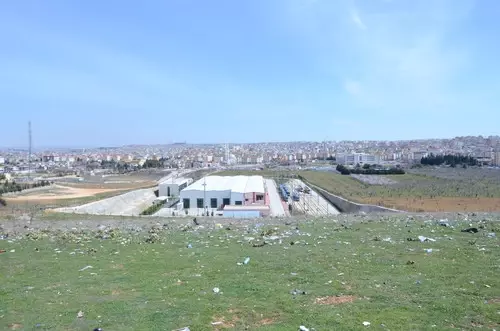 28 Tramvay Gaziantep'te Çürümeye Terk Edildi 28 Tramvay Gaziantep'te Çürümeye Terk Edildi