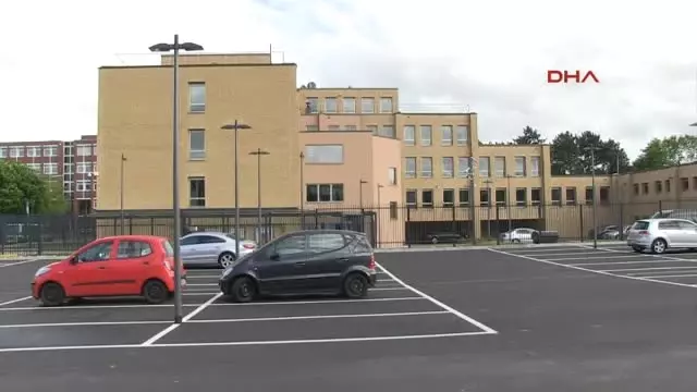 Düsseldorf Başkolosluğu Yeni Hizmet Binasını Tanıtt Düsseldorf Başkolosluğu Yeni Hizmet Binasını Tanıtt