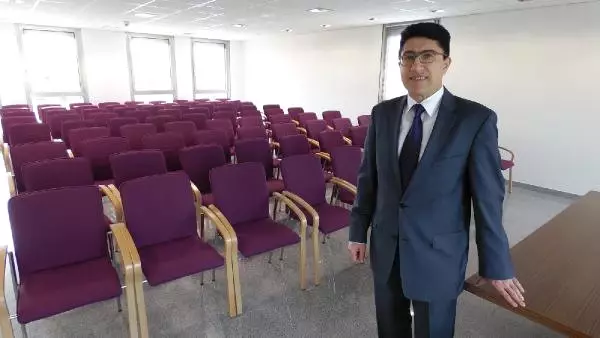 Düsseldorf Başkolosluğu Yeni Hizmet Binasını Tanıttı Düsseldorf Başkolosluğu Yeni Hizmet Binasını Tanıttı