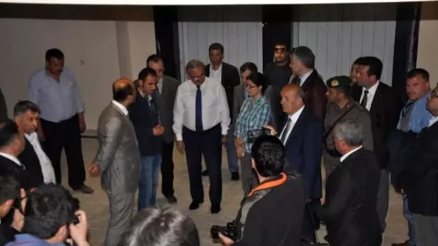 Validen İnşaat İşçilerine: Sizi Buraya Gömerim Validen İnşaat İşçilerine: Sizi Buraya Gömerim