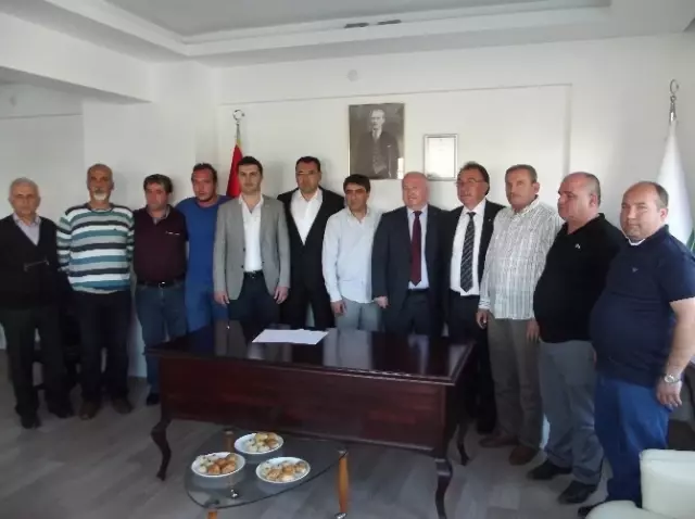 Muğlaspor'da Teknik Patron Tekin İmzaladı Muğlaspor'da Teknik Patron Tekin İmzaladı